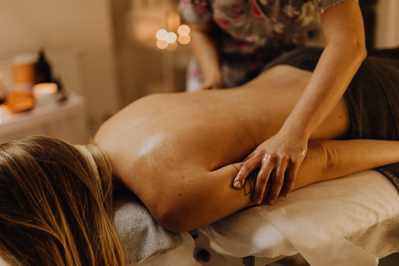 Aromatherapy Relaxing Massage